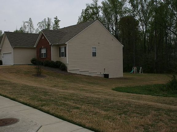 2nd image of 1645 Brisbane Dr