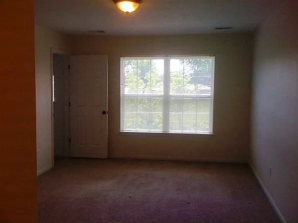 23870 Northstone Village Dr — Photo 2