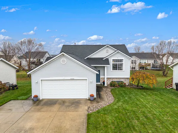 10268 Lynwood Ln, Zeeland, MI 49464