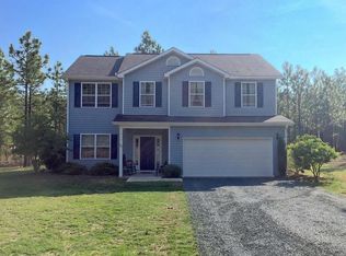 101 Roxburgh Ct, Seven Lakes, NC 27376