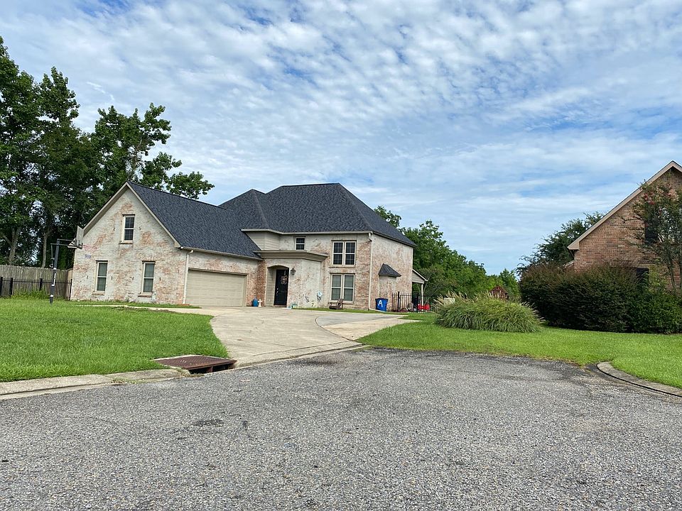 1st image of 36190 Greenleaf Ct