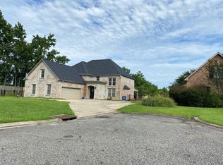 36190 Greenleaf Ct, Prairieville, LA 70769