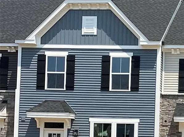 404 Big Woods Dr #1C, Poquoson, VA 23662