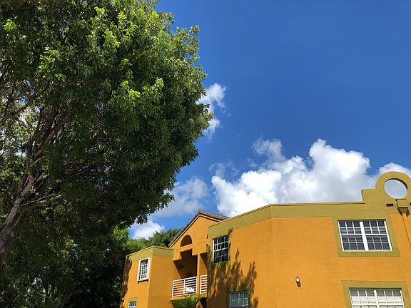 3rd image of 9711 Fontainebleau Blvd #213