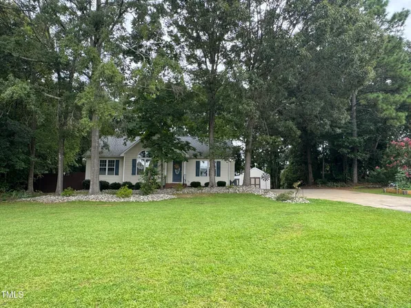 68 Ayden Dr, Clayton, NC 27520