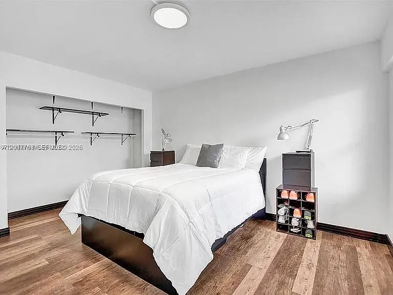 1545 Euclid Ave #3H — Photo 6