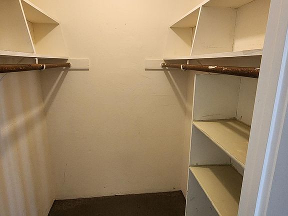 4th image of 1831 H St APT 4