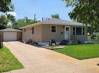 1007 W 13th St, Grand Island, NE 68801