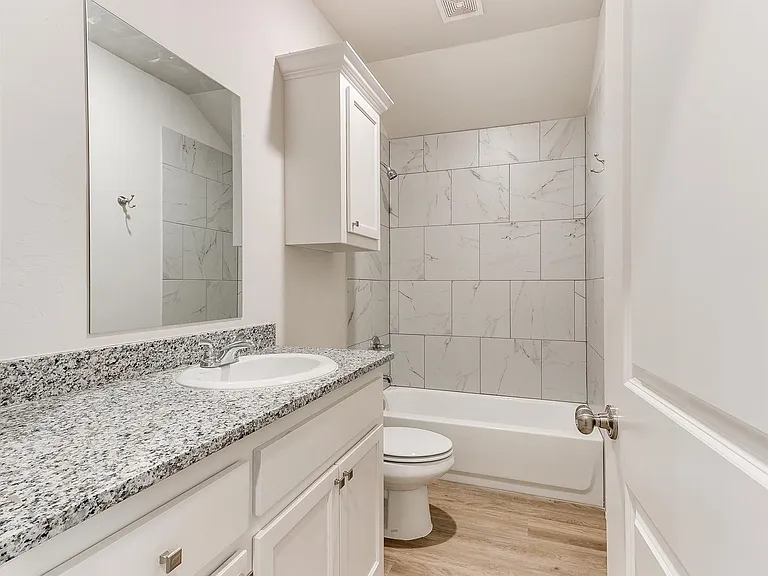 3801 Franks Way — Photo 24