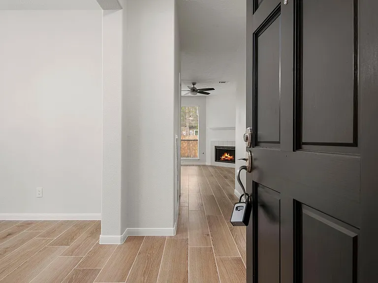 13 E Willowwood Ct — Photo 4