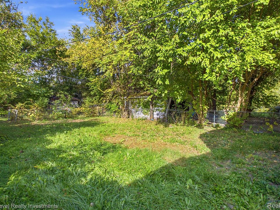 18575 Greeley St, photo 12
