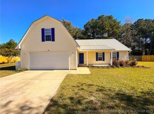 300 Pageant Ct, Hope Mills, NC 28348