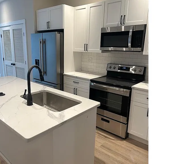 4118-20 Lancaster Ave #407 — Photo 1