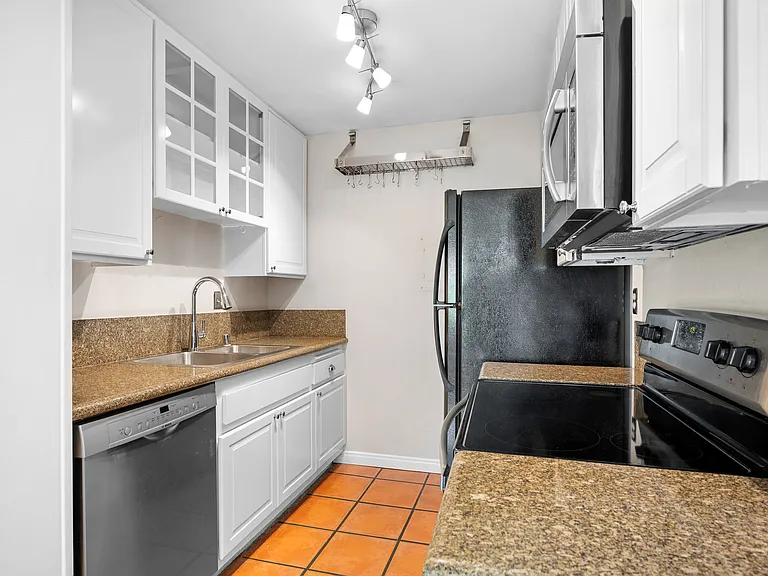 10757 Hortense St #210 — Photo 10