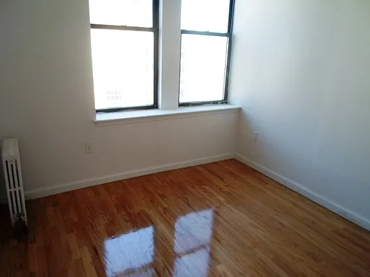 Rented by Sky Management | media 65