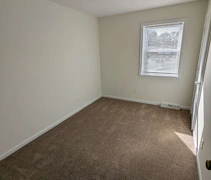 31 Maplewood Ct #D — Photo 8