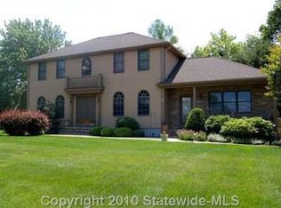 16 Mollie Dr, Cranston, RI 02921