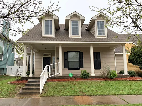 1051 Elm Dr Photo 1