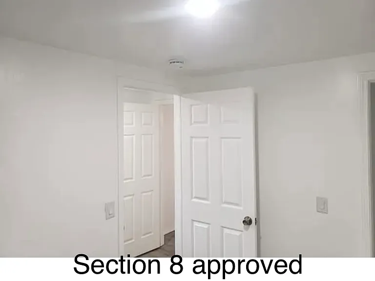 1215 E Whittaker St #B — Photo 17
