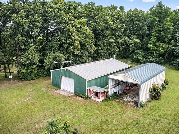4th image of 61519 Neaman Rd