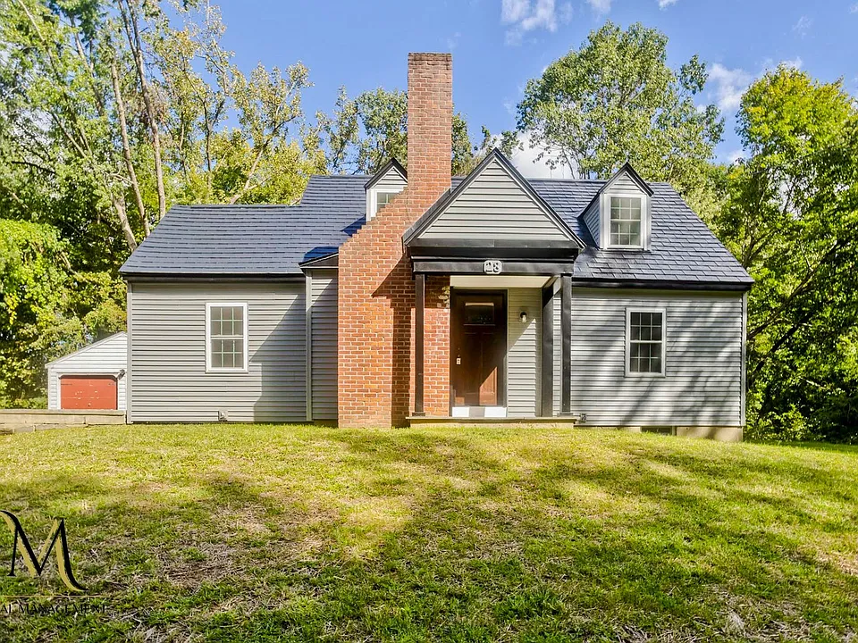 28 Hillside Ave