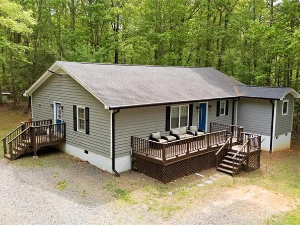 3200 Seven Springs Rd, Hillsborough, NC 27278