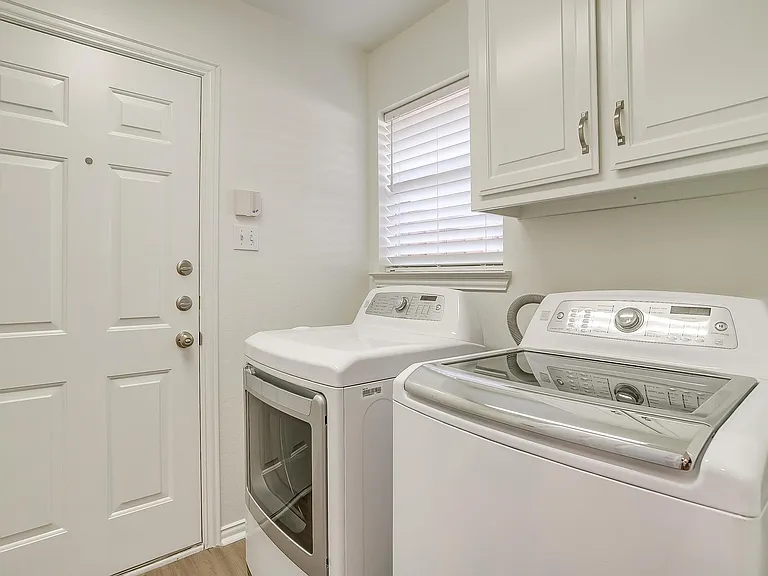 3212 Riverwood Dr — Photo 24