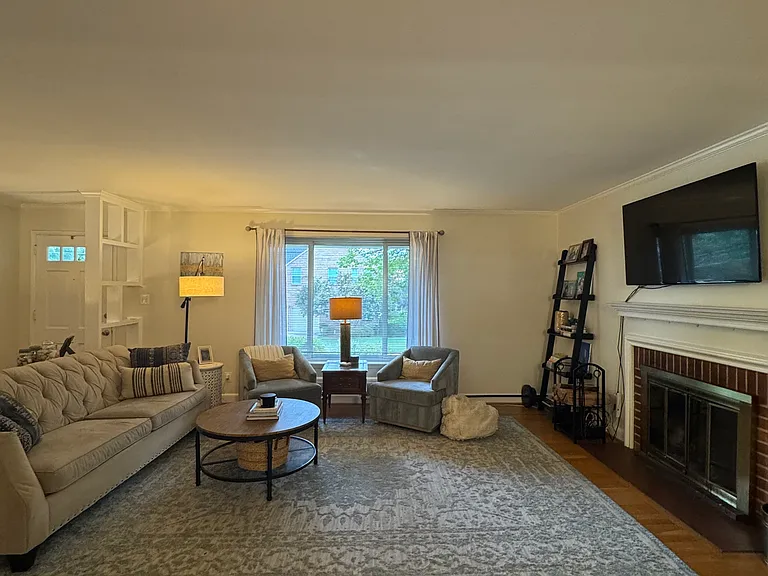 Looking from Dining Room to Livingroom