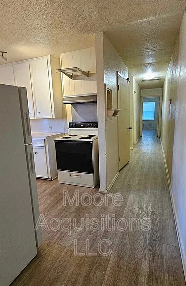 1433 S Rusk St — Photo 10