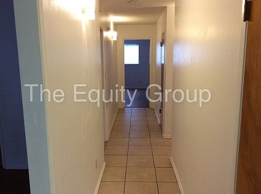 4th image of 2605 W Beech Ave
