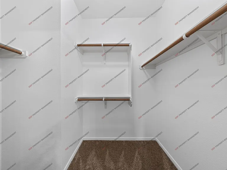 8012 Bridgepointe Dr — Photo 20