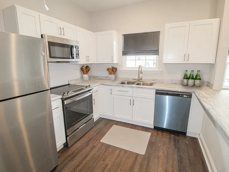 130 Briarwood Rd #110 — Photo 4