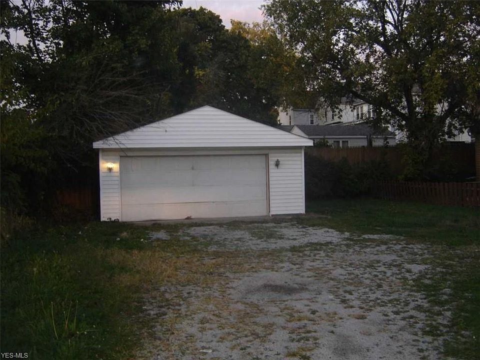 2nd image of 1031 W Wilbeth Rd