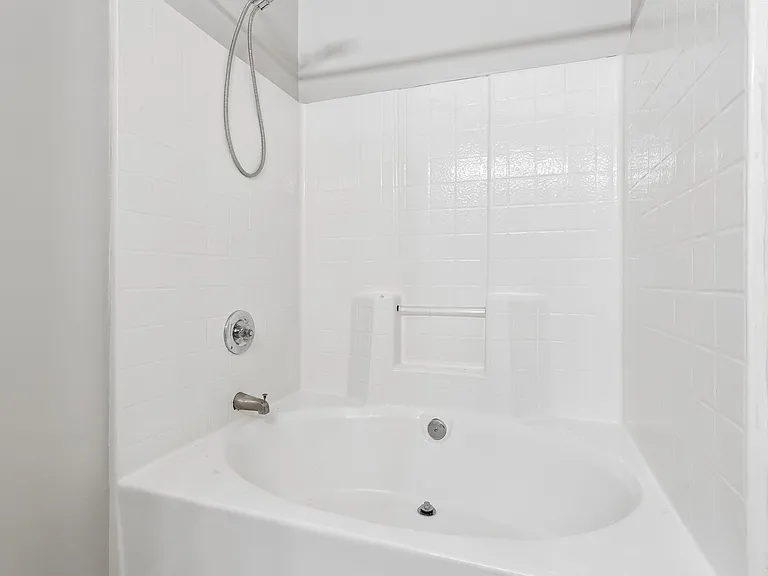 108 Nathan Pl — Photo 18