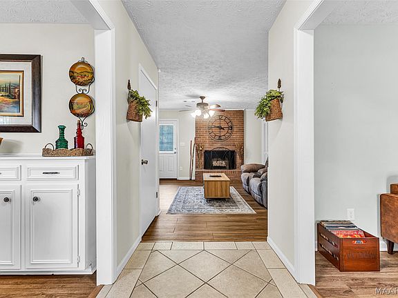 3rd image of 5270 Redland Rd