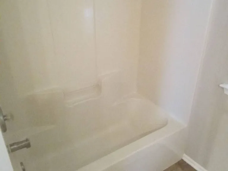 738 Ablow Dr — Photo 23
