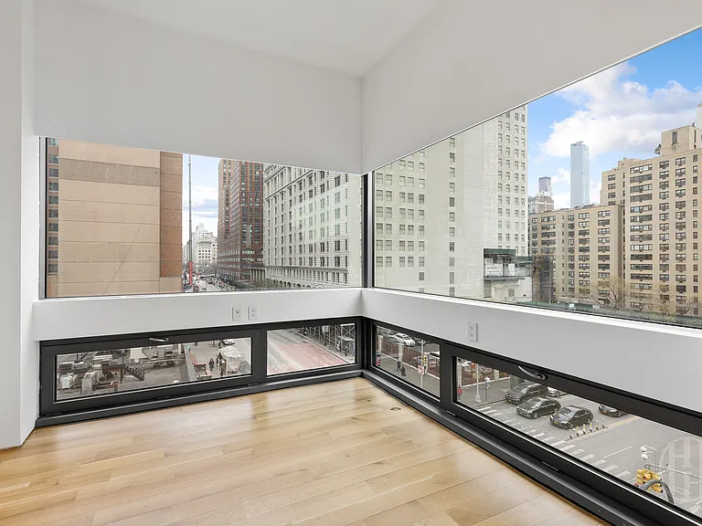 123 3rd Ave #5A — Photo 8
