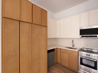 310 W 80th St, New York, NY 10024