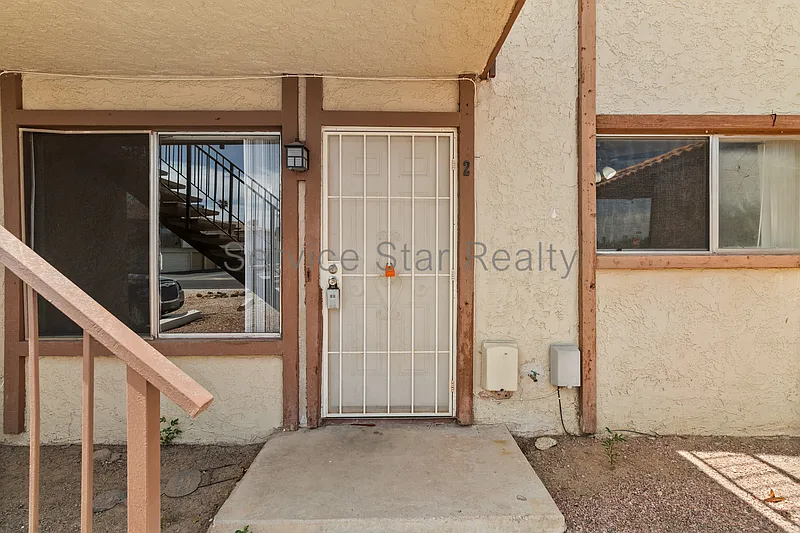 Parkway Village — Photo 2