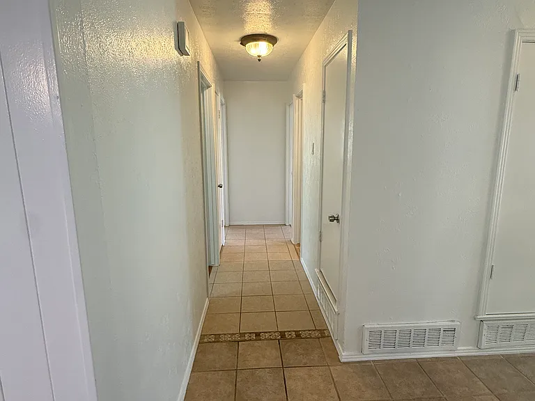 727 Kingswood Ave — Photo 12