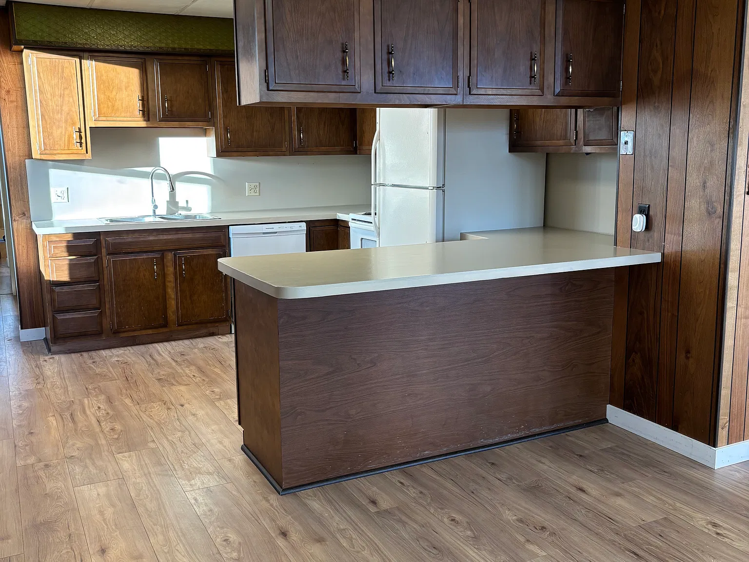3 bed, $1,900 — Photo 4