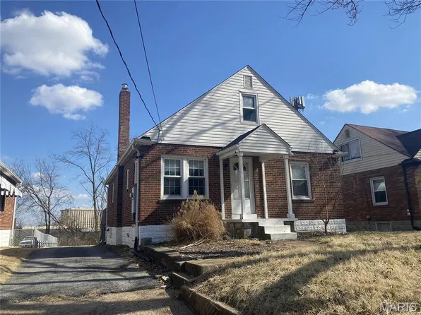 3754 Fee Fee Rd, Bridgeton, MO 63044