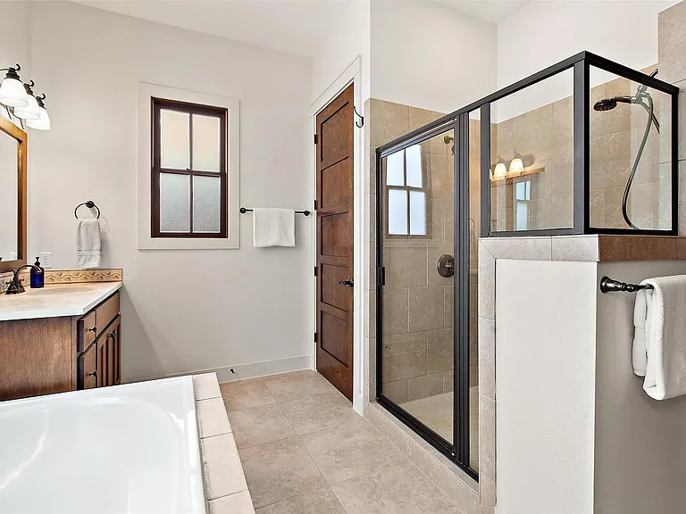 2516 Tom Miller St — Photo 17