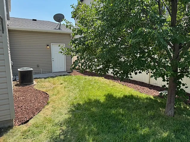 982 Chatham Dr N — Photo 7