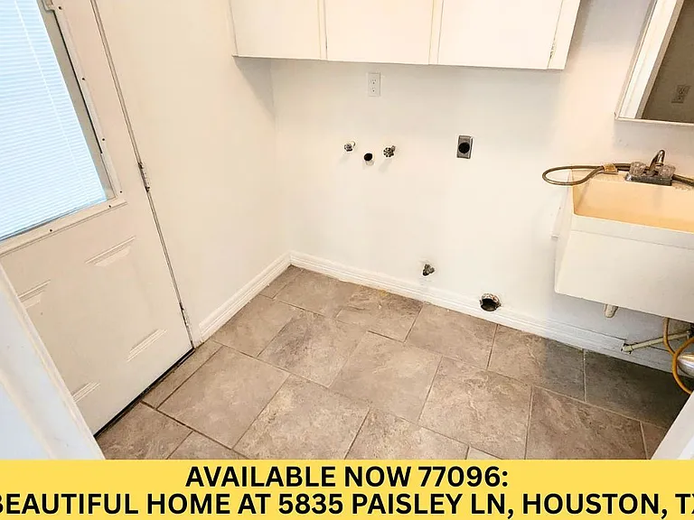 5835 Paisley St — Photo 32