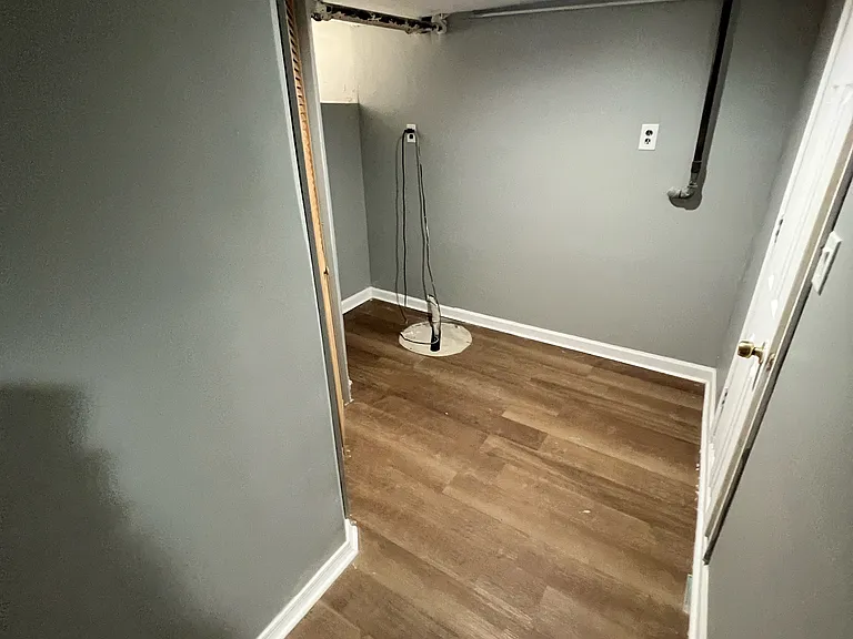 224 Bartlett Ave — Photo 8