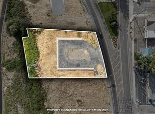 510 N Main St, Phoenix, OR 97535