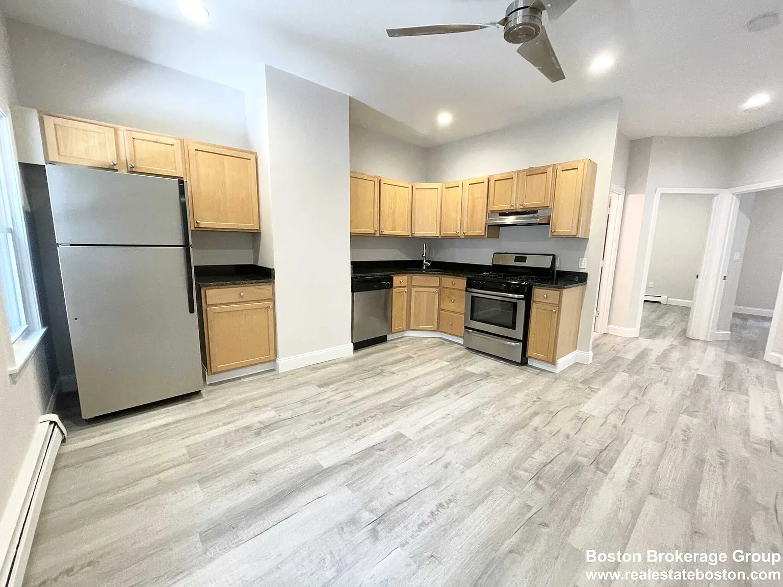 4 bed, $6,600 — Photo 2
