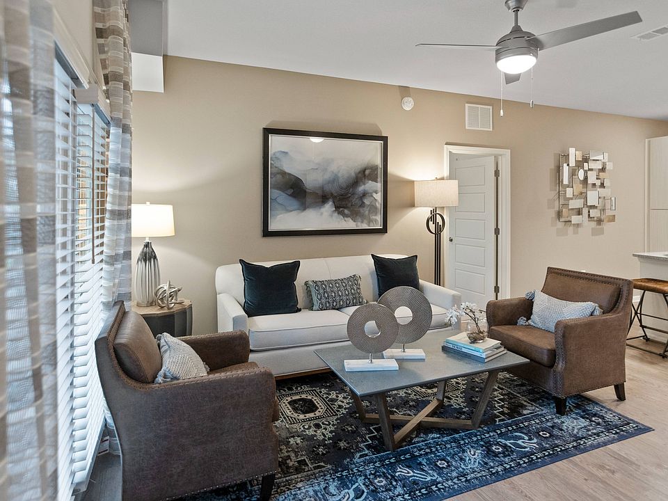 Tapestry Northridge Model Unit Living Room