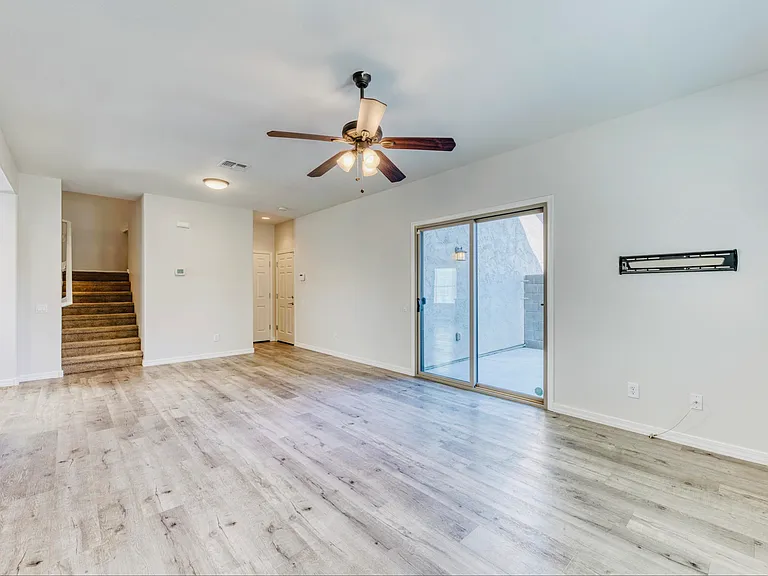 21130 N 36th Pl — Photo 10